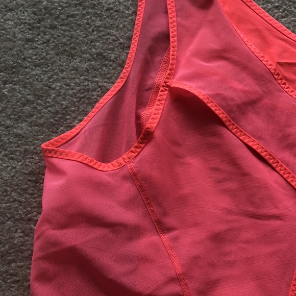 Lululemon Tank Top - Picture 3 of 3
